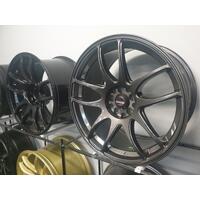 Product gallery images