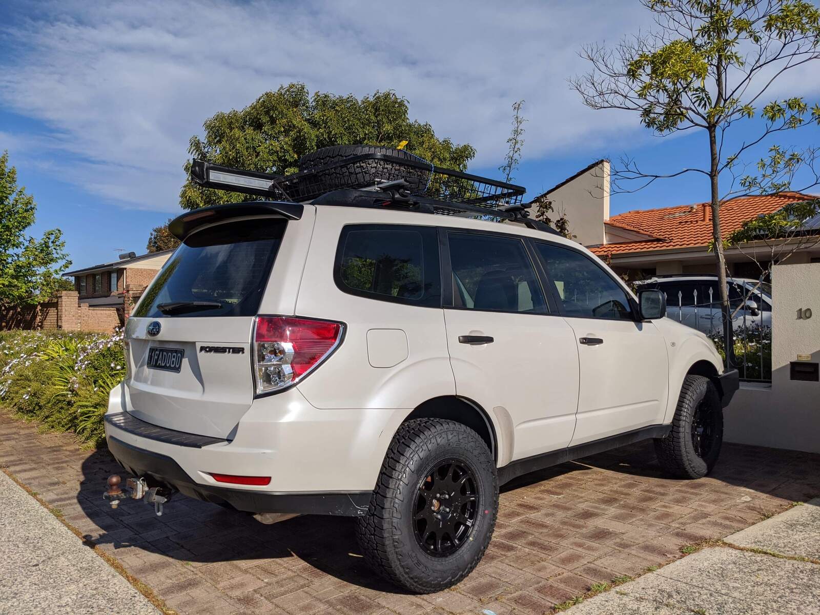 SUBARU FORESTER REAR WINDOW SPOILER MY09-12 WITH BRAKE LIGHT