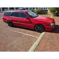 Product gallery images