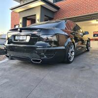 Product gallery images