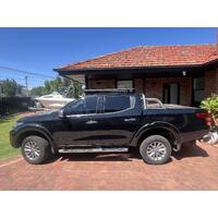 Product gallery images