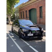 Product gallery images