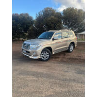 Product gallery images