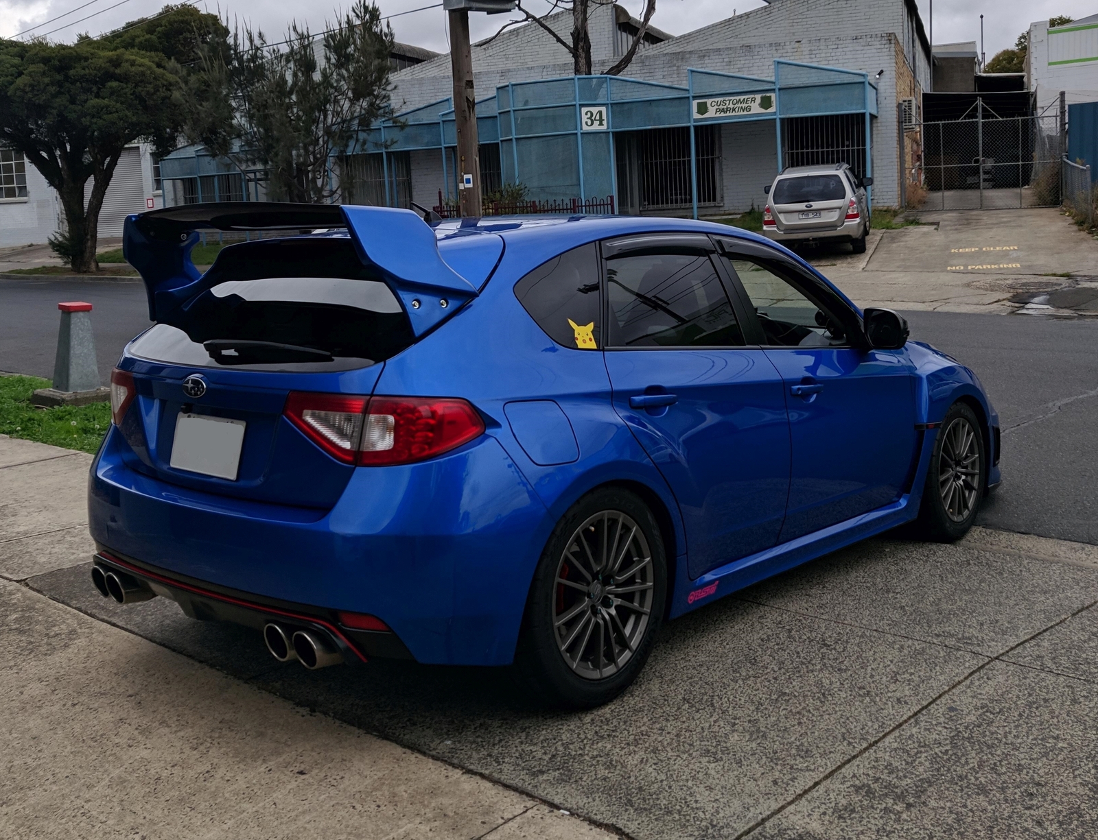 SUBARU MY0814 HATCH VARIS STYLE SPOILER WING GRB WITH CARBON